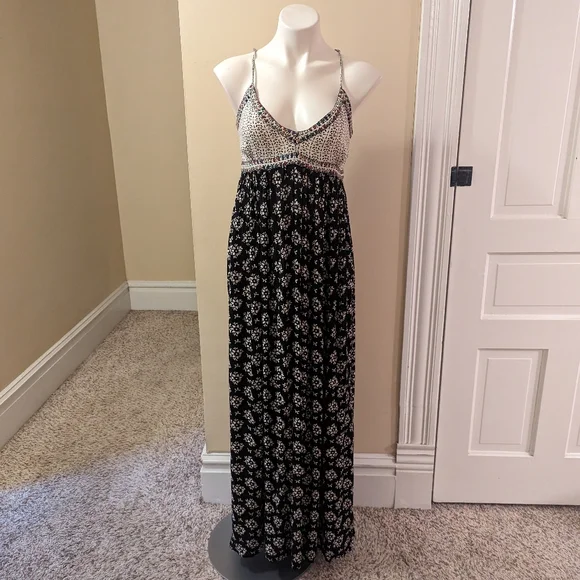 Love Sam black and white floral maxi dress size M